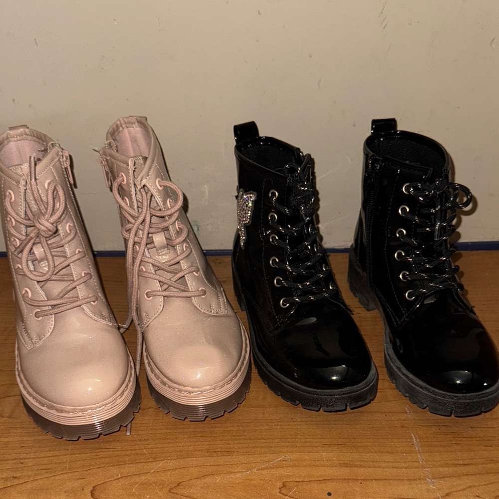 Steve Madden Kids Boots - Black and Pink